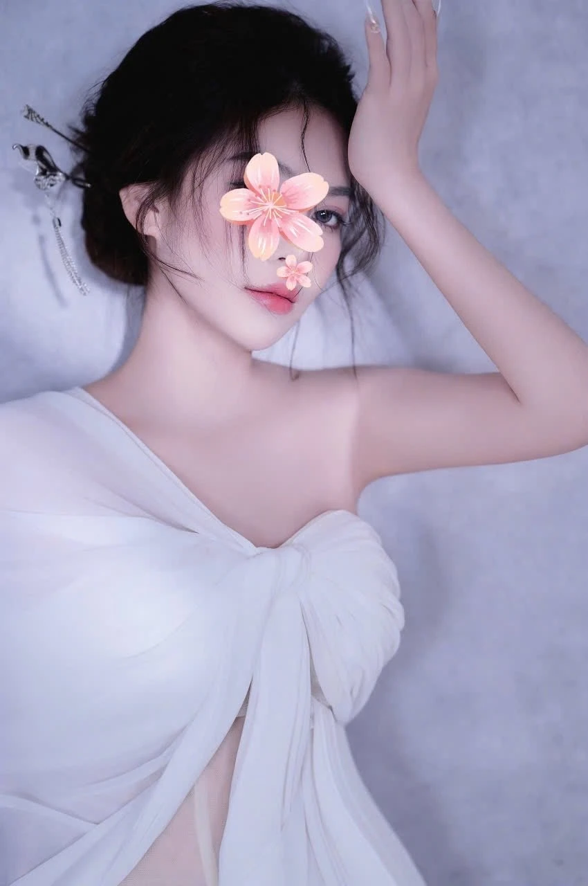 Ana Best nuru in Da Nang – Vietnamese escort in Da Nang — 2 / 7
