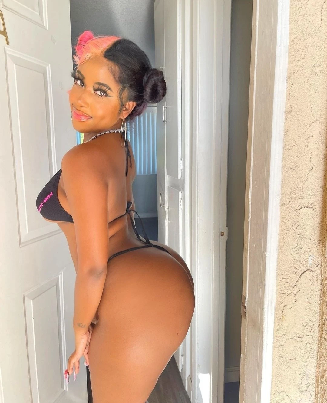 Jessica – South African escort in Erbil — 5 / 6