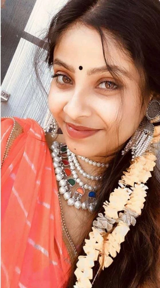 Hyderabad Hi Fi Neha call me on whatsapp – Indian escort in Hyderabad — 1 / 7
