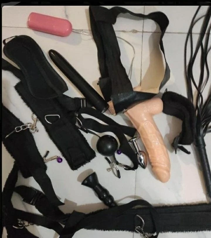 Queen Desire – Namibian escort in Kolkata — 5 / 6