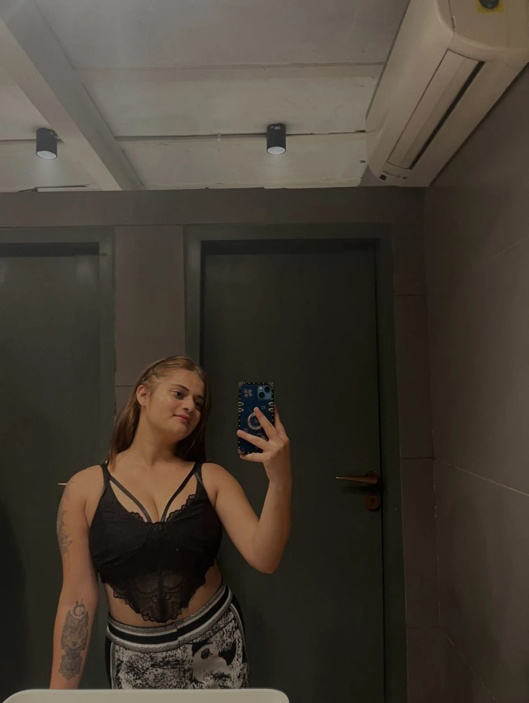 New Young Model Girls Available in Pune – Indian escort in Pune, Escort, Pune