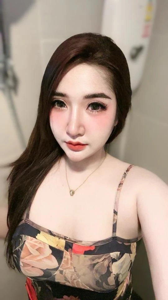 Himanshi Karki – Omani escort in Pokhara — 5 / 7