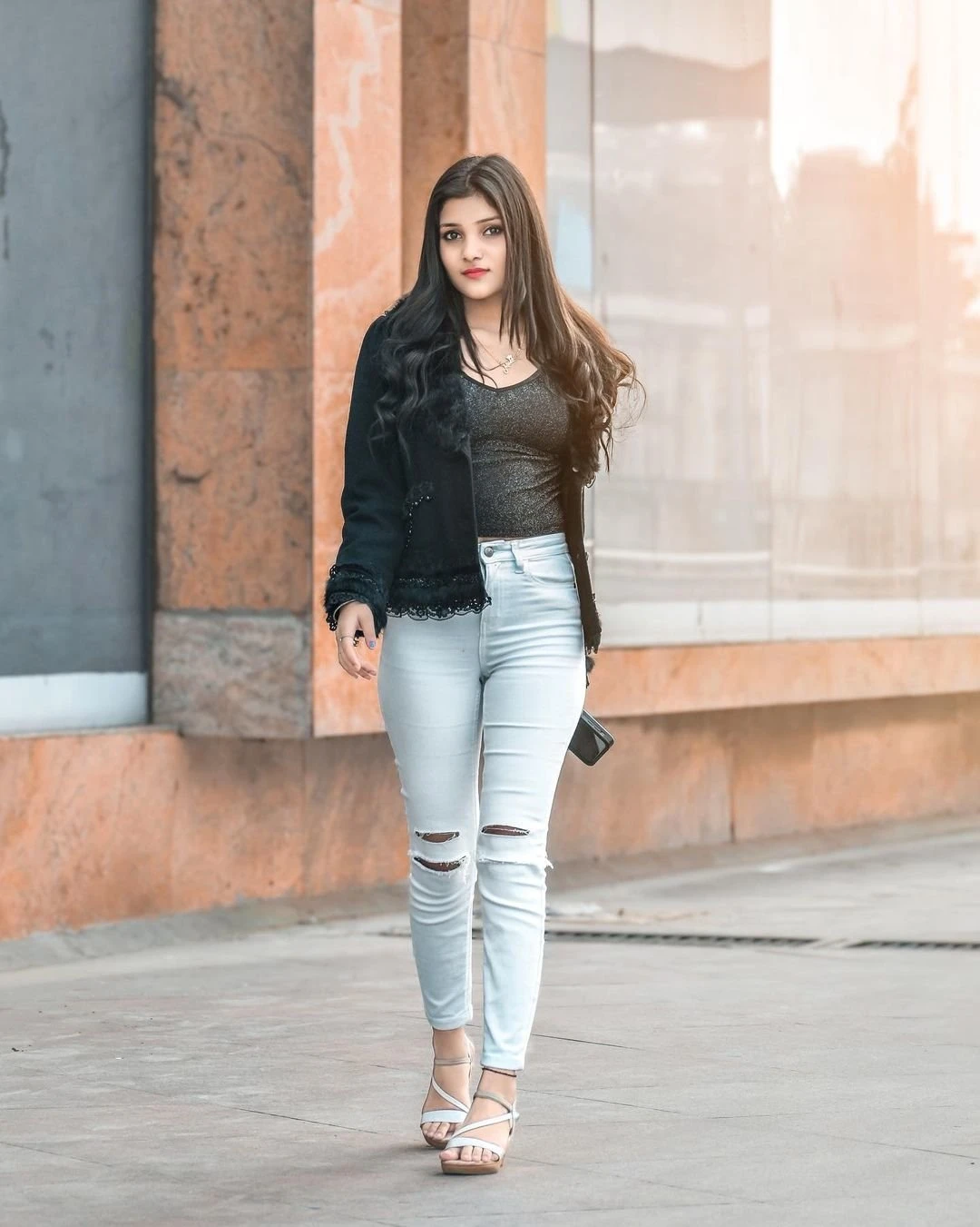 Manisha Singh – Indian escort in Mumbai — 3 / 4