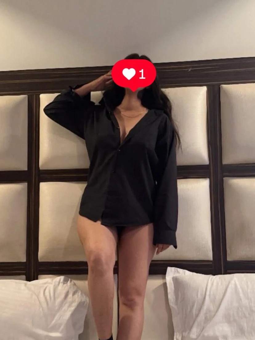 Kajal – Indian dominatrix in Mumbai — 4 / 22