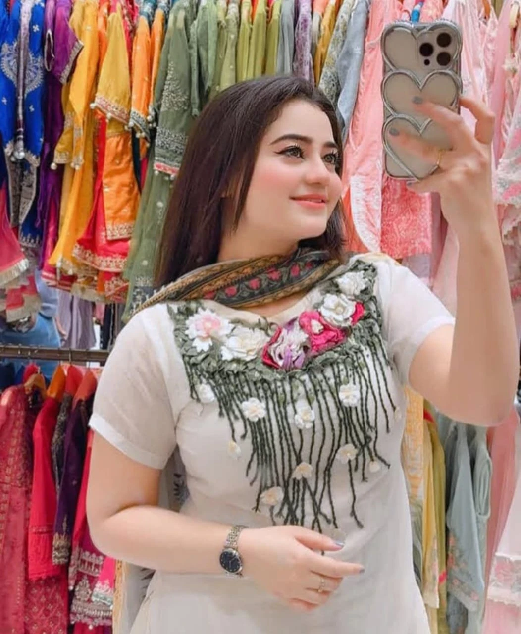 Laiba – Pakistani escort in Lahore — 3 / 4