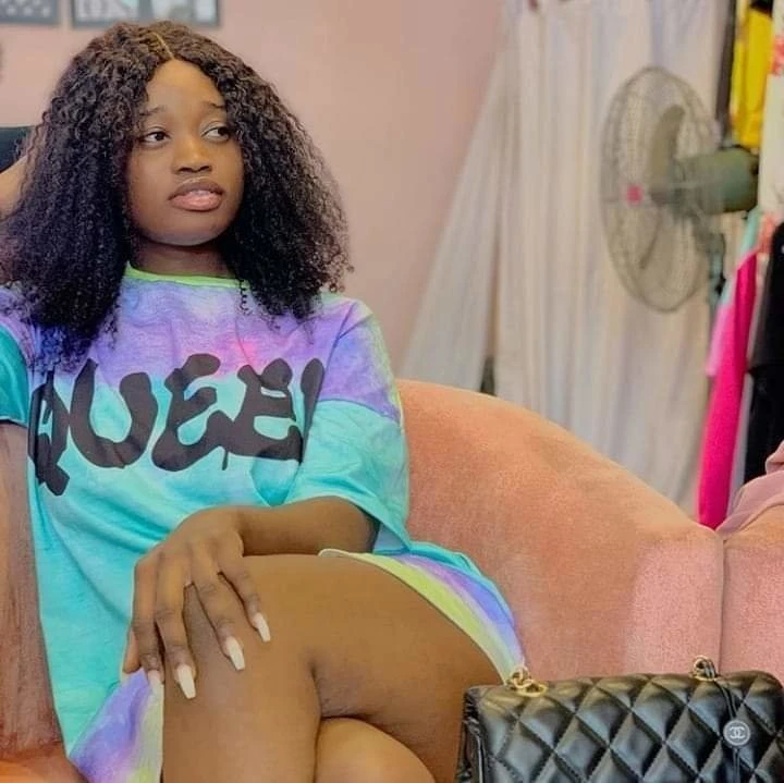 Castia – Ghanaian escort in New Delhi — 4 / 5