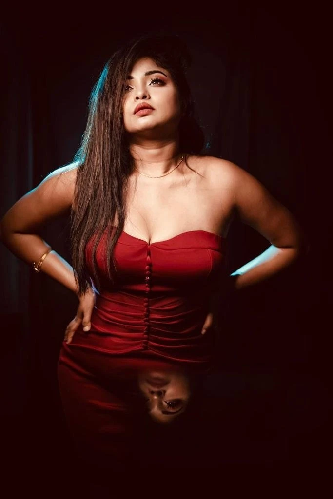 Kushi Sen – Indian escort in Kolkata — 2 / 7
