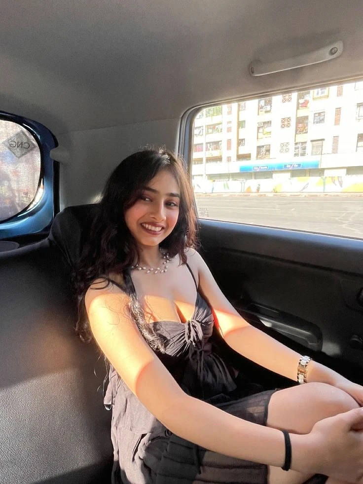 Ridhi Patil Navi Mumbai cash payment – Indian escort in Navi Mumbai — 2 / 5