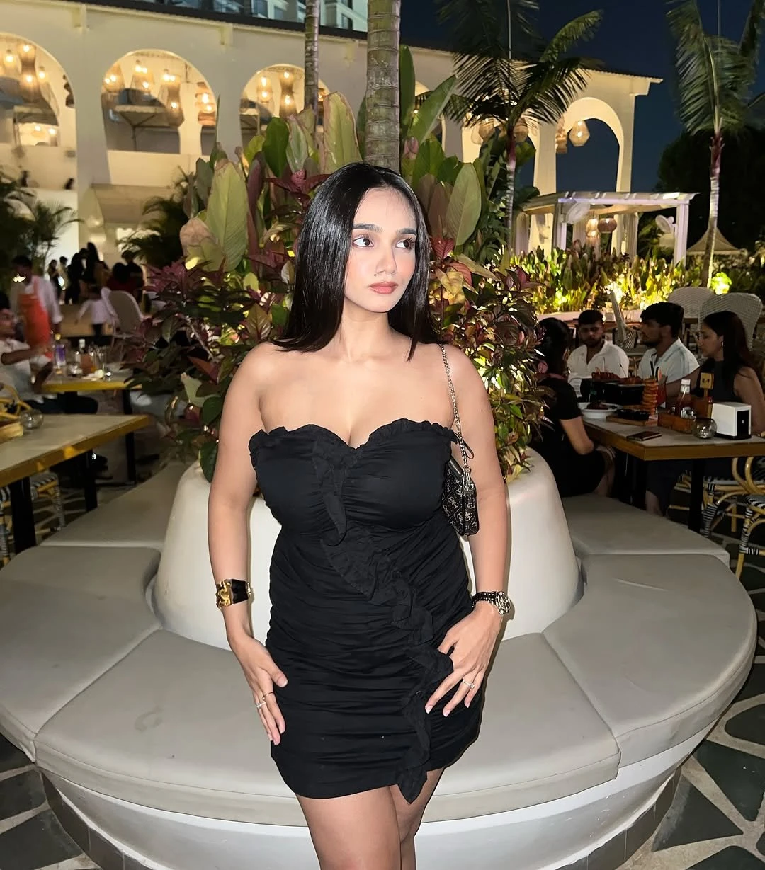 Aditi Gupta – Indian escort in Jammu, Escort, Jammu