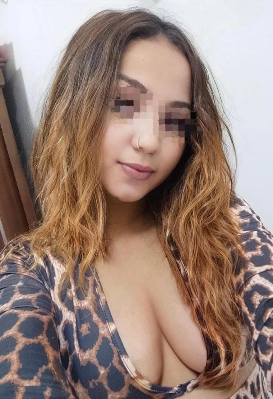 Wendy – French escort in Colombo — 2 / 4