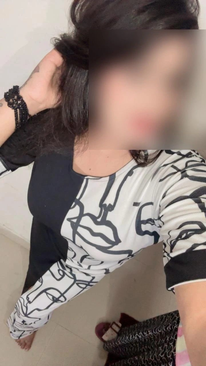 Himanshi – Indian escort in New Delhi — 4 / 5