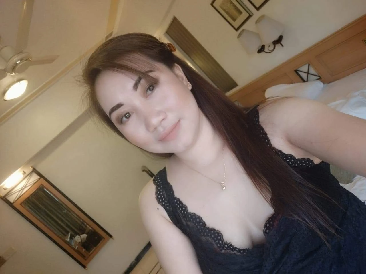 HottiEst Lady – Filipino escort in Mumbai — 6 / 7