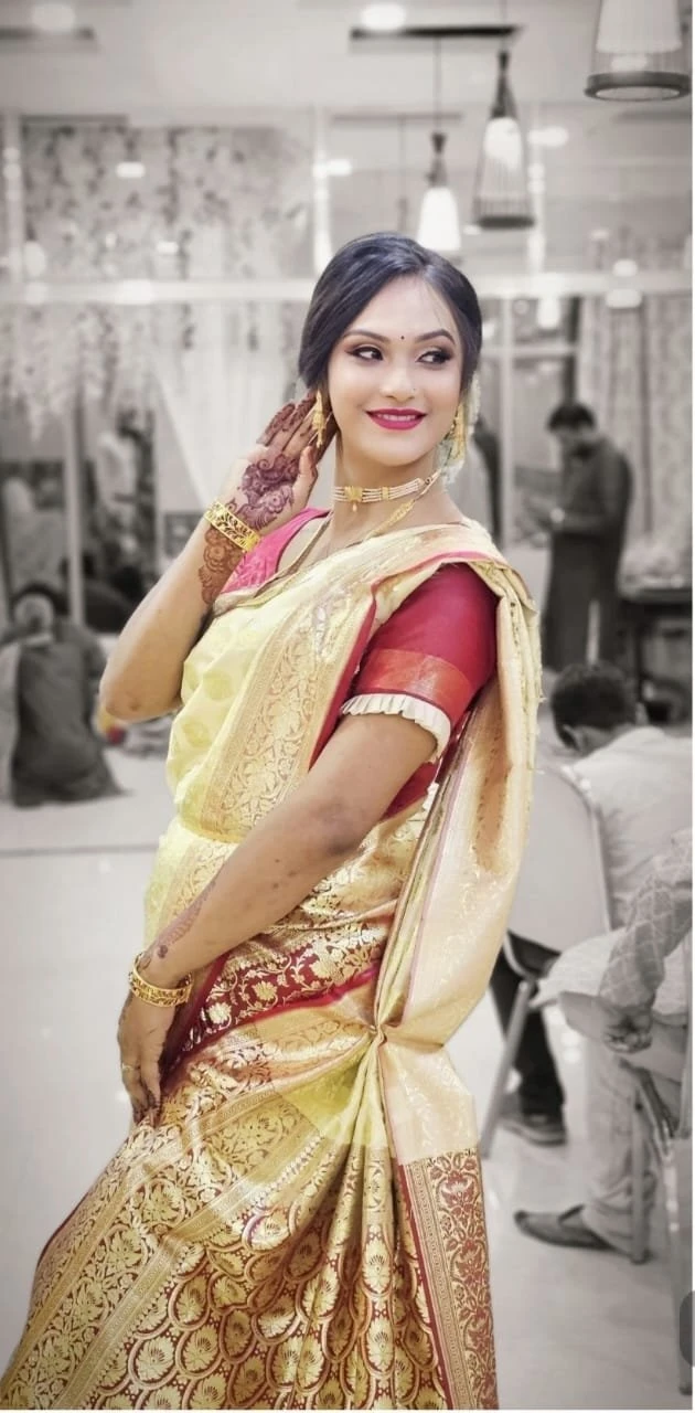 ️ Genuine Cam sessions available – Indian escort in Kolkata — 4 / 14