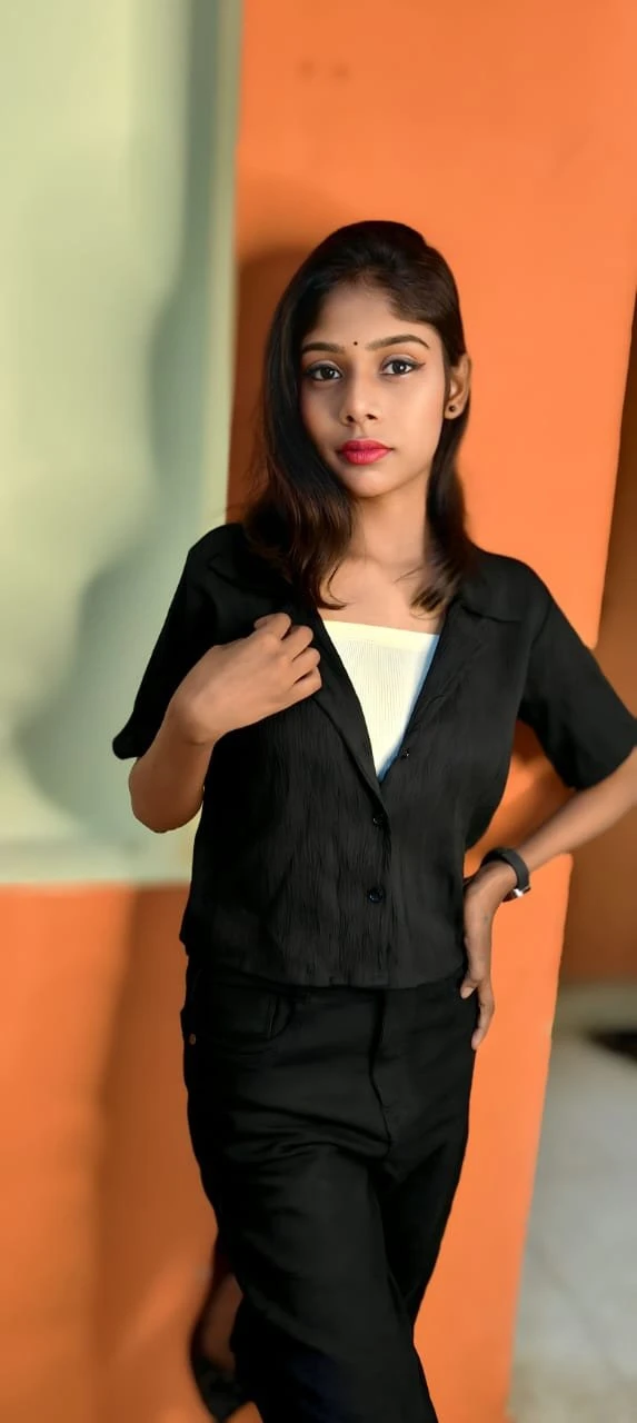 Pay Cash to Girl Directly 100% Same Girl – Indian escort in Hyderabad — 3 / 4