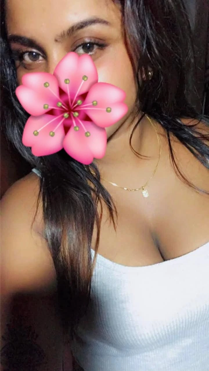 Shenali – Sri Lankan escort in Colombo — 3 / 6
