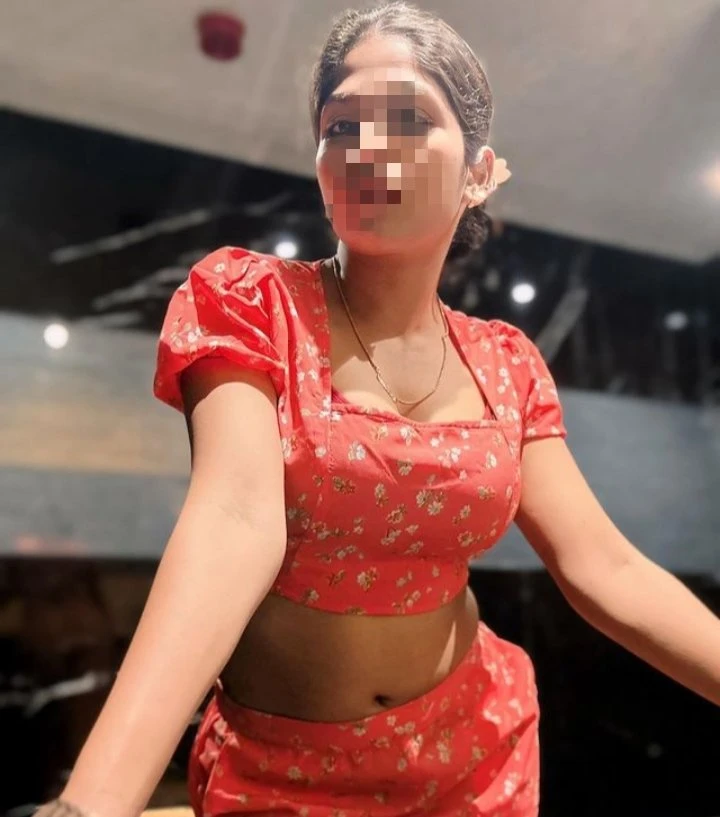 Tanuja – Indian escort in Kolkata — 2 / 4
