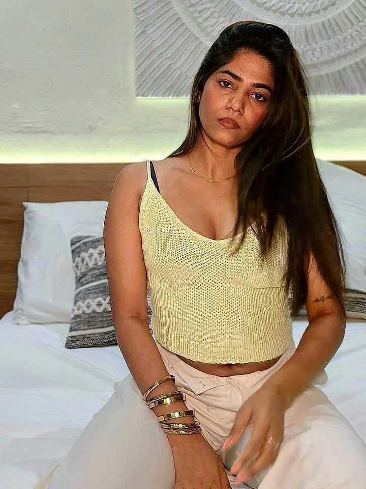 Yamini – Indian escort in Bangalore, Escort, Banga