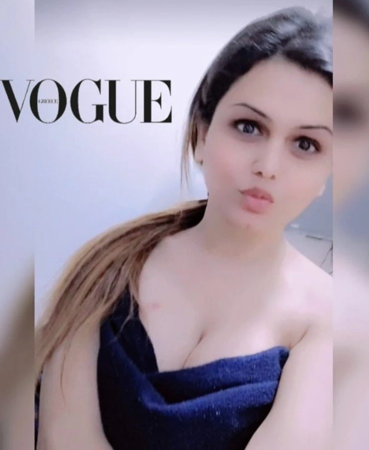 Rose – Indian escort in Mumbai — 9 / 21