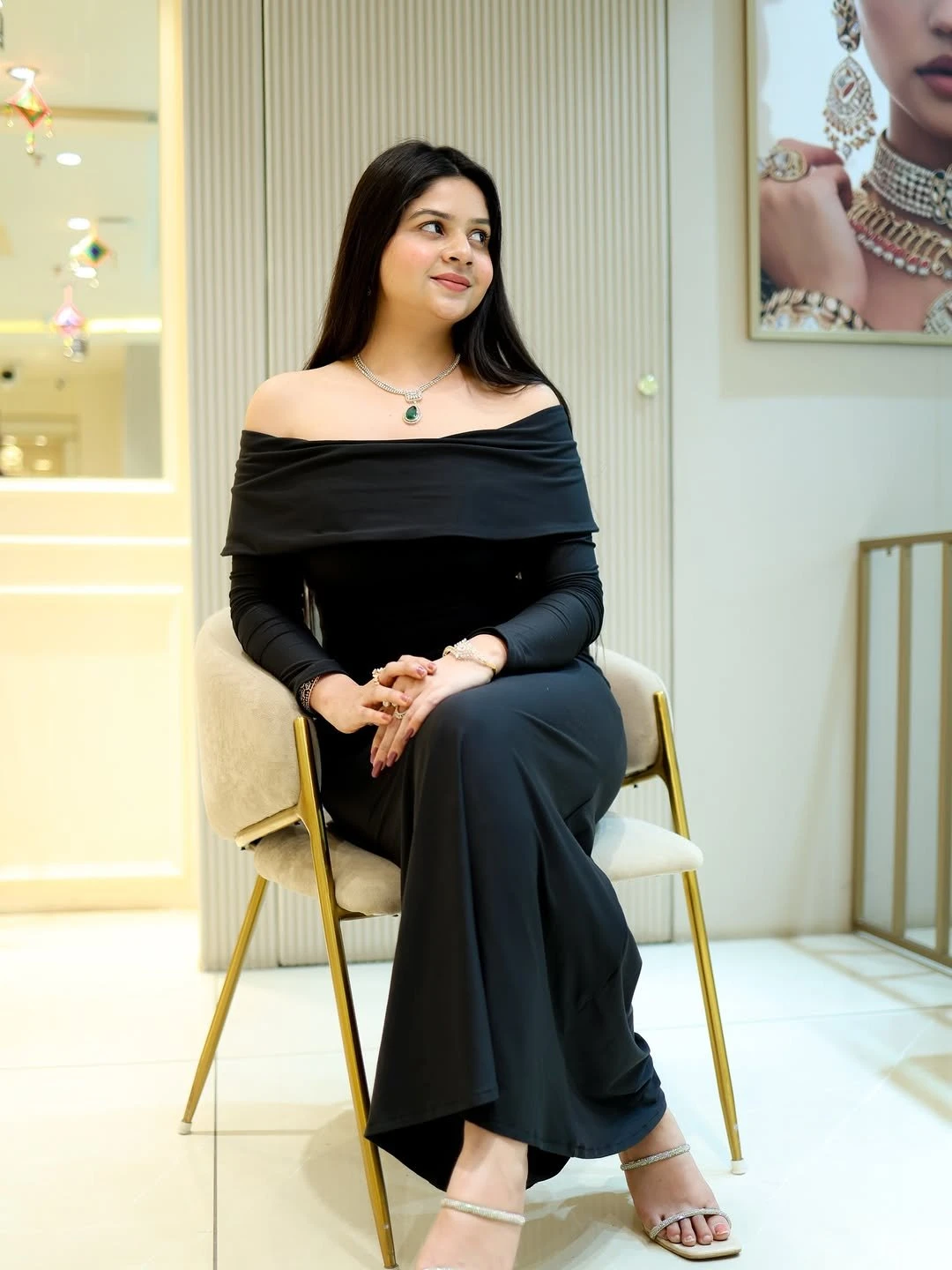 Ruhi – Indian escort in Thiruvananthapuram — 4 / 5