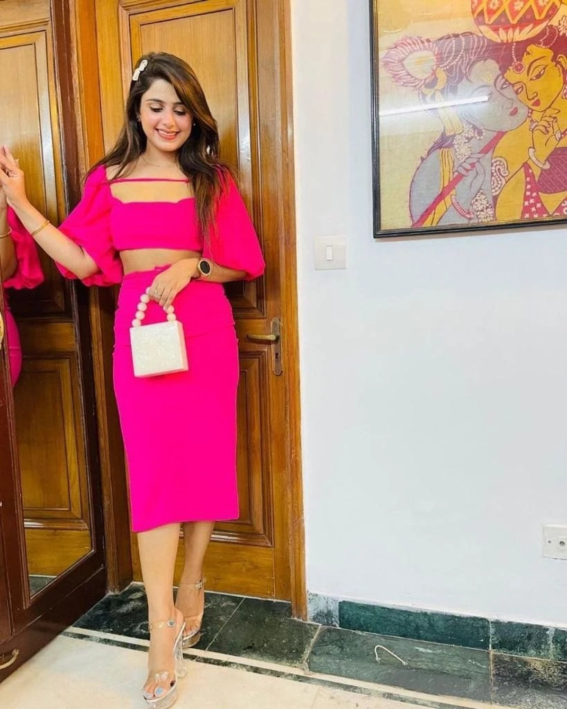 Zoya – Pakistani escort in Karāchi — 3 / 6