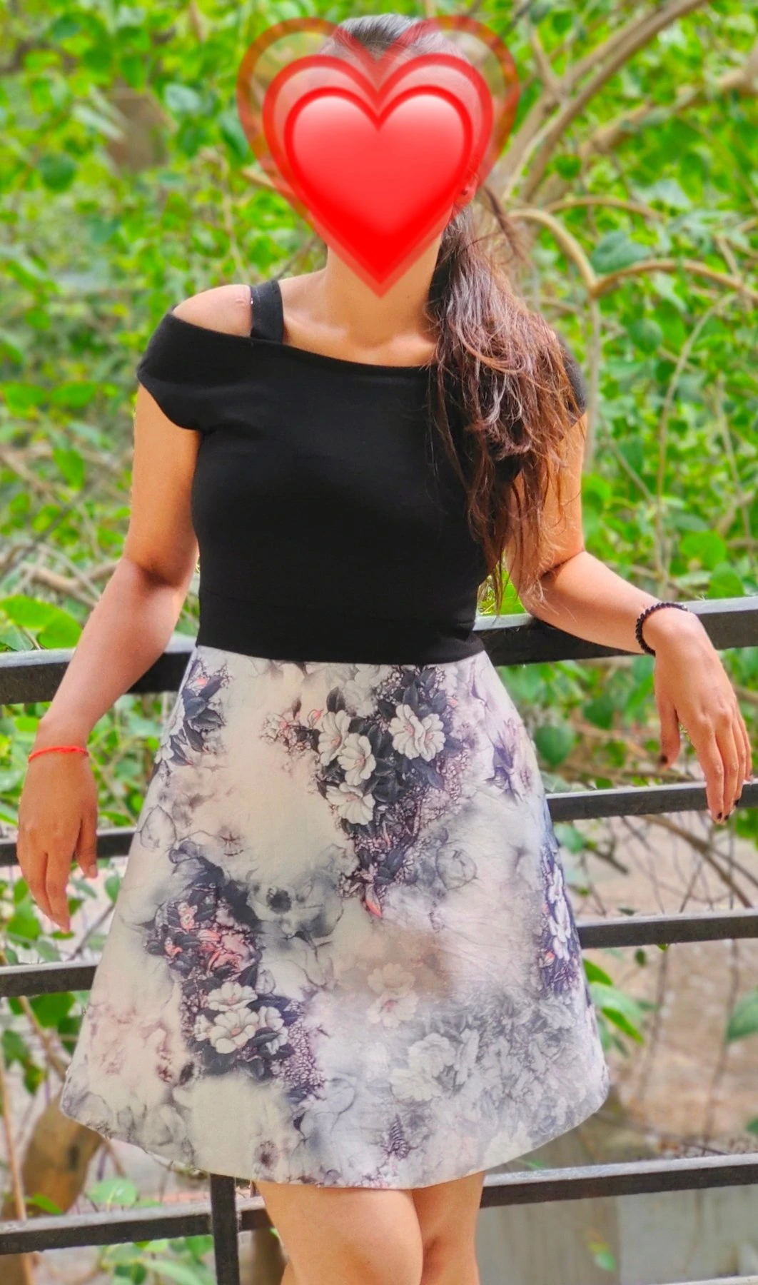 Rinky (GFE, Cam, Real meet) – Indian escort in Noida — 7 / 13