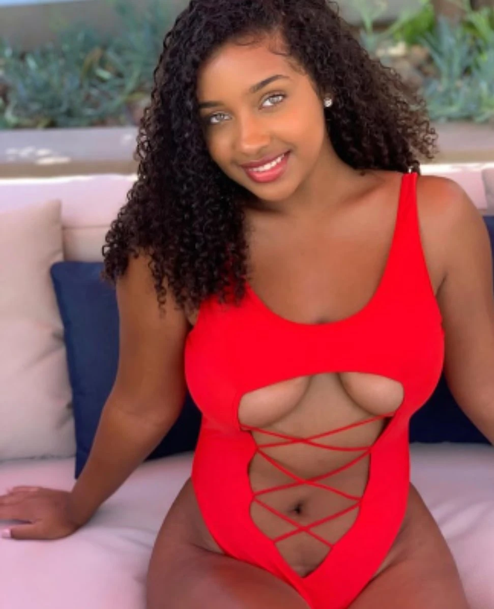 Glazi – Cuban escort in Erbil — 2 / 4