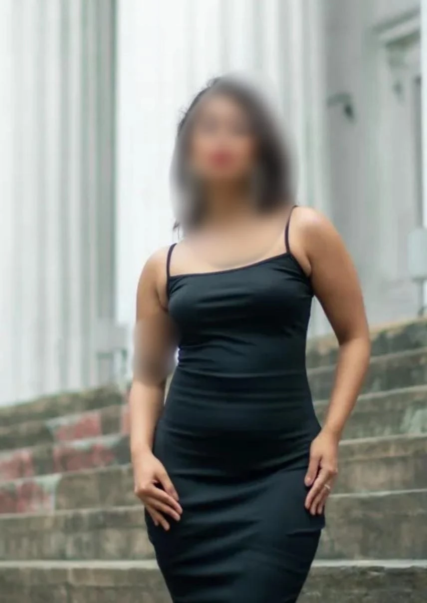 Akriti Singh – Indian escort in Mumbai — 4 / 9
