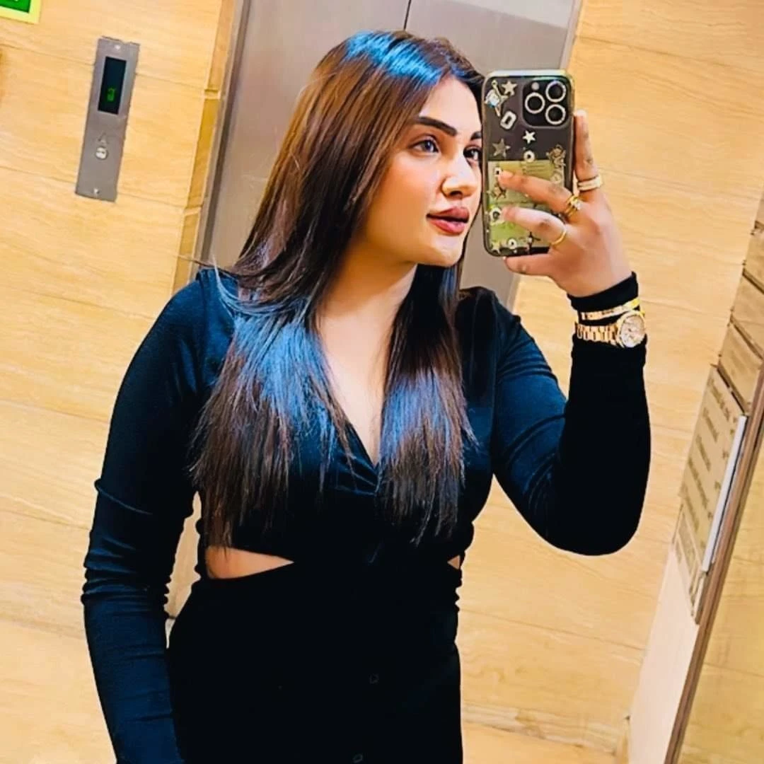 Best Cam Show Model Mahi – Indian escort in Mumbai — 4 / 19