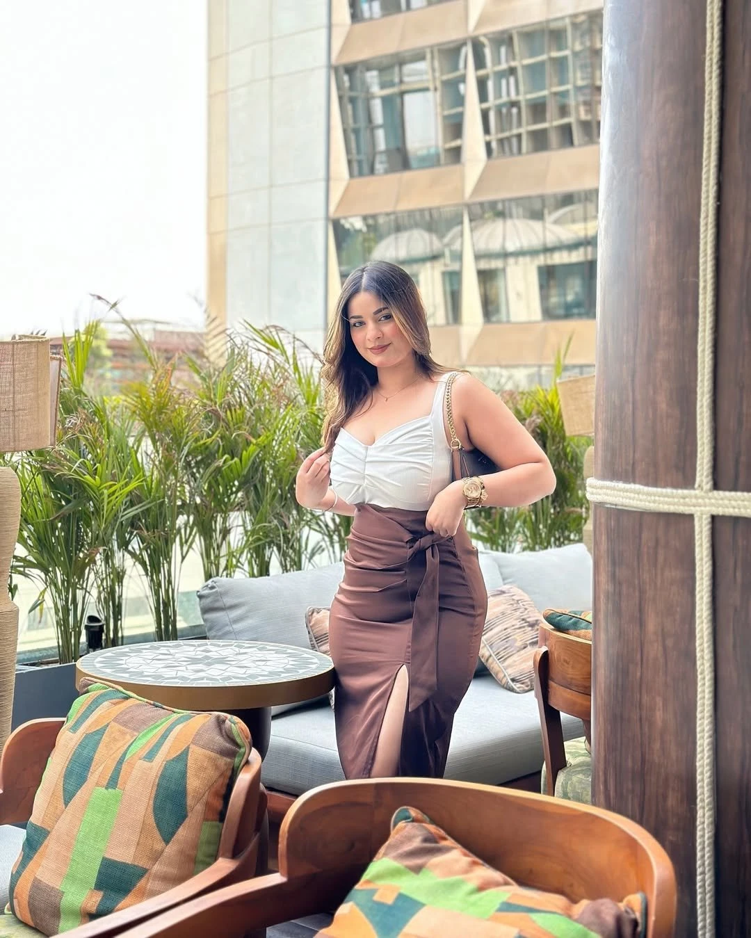 Hiral – Indian escort in Lucknow — 3 / 7