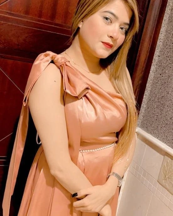 Escorts in Karachi – Pakistani escort in Karāchi, Escort, Karāchi