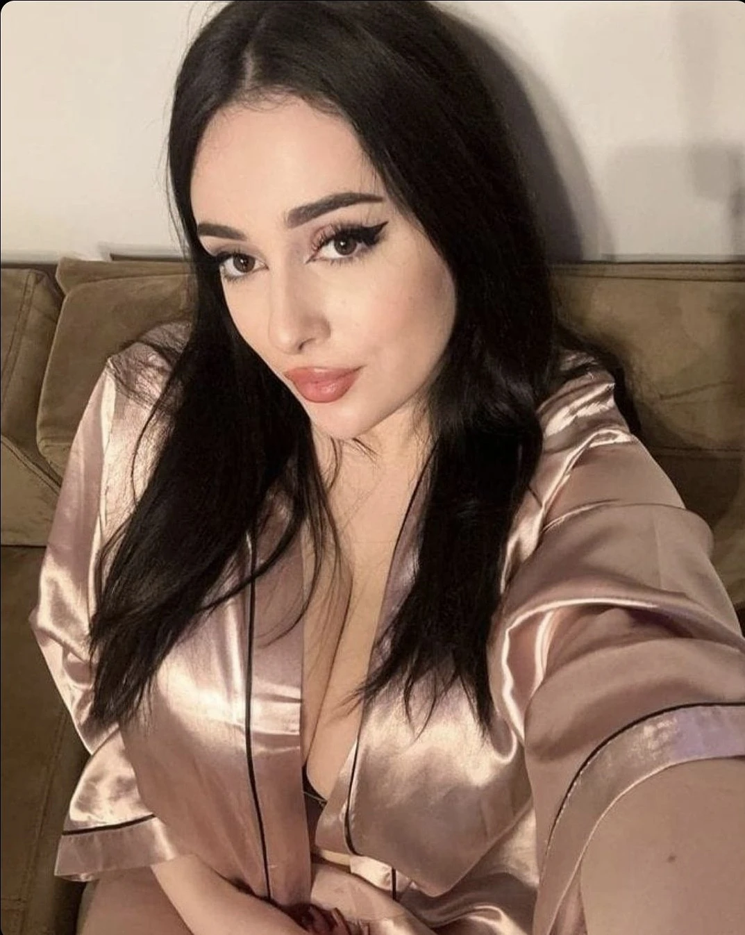 Nadine – Lebanese escort in Beirut — 2 / 7