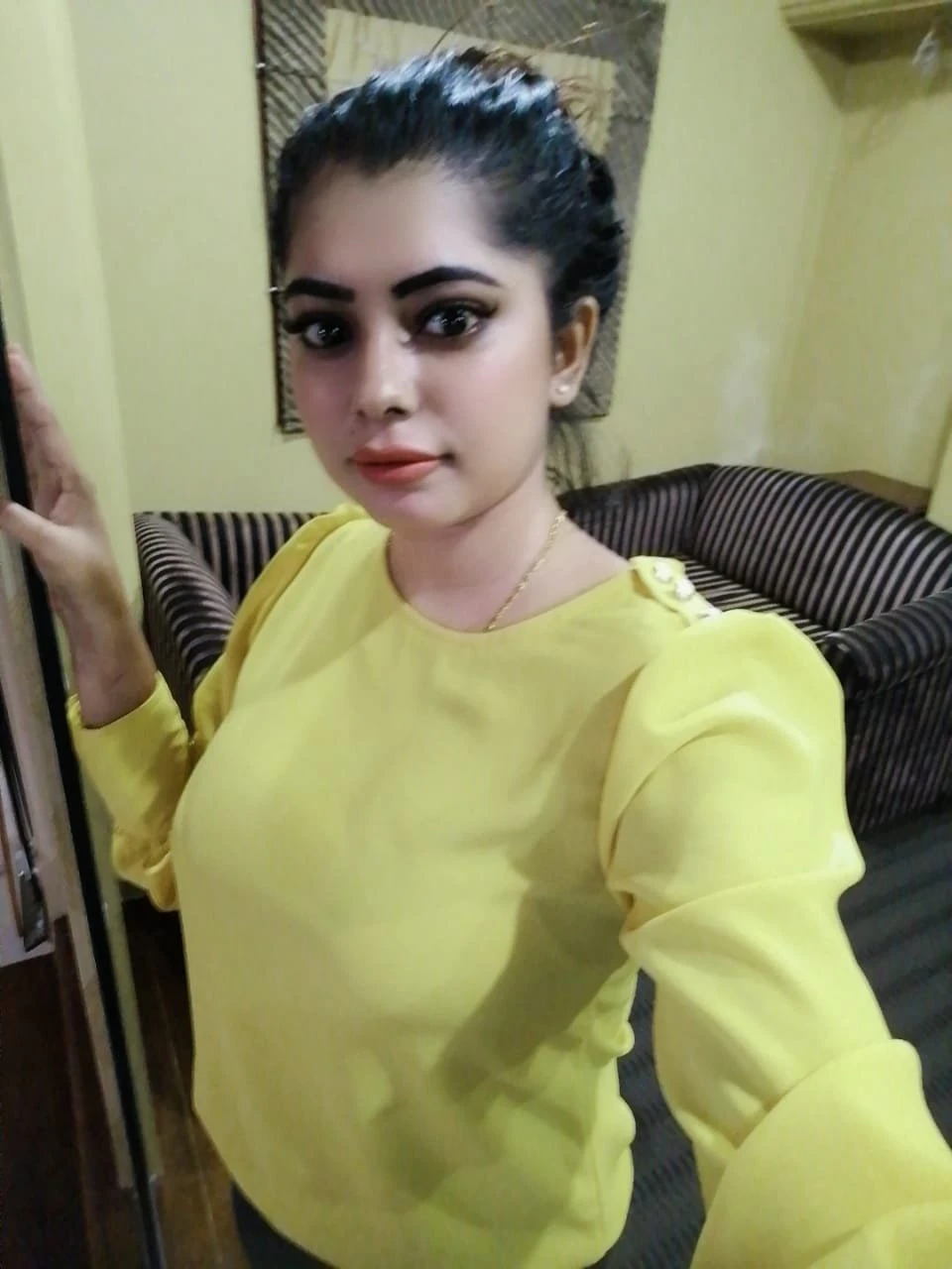 Rehana Nuwangi – Sri Lankan escort in Colombo — 2 / 5