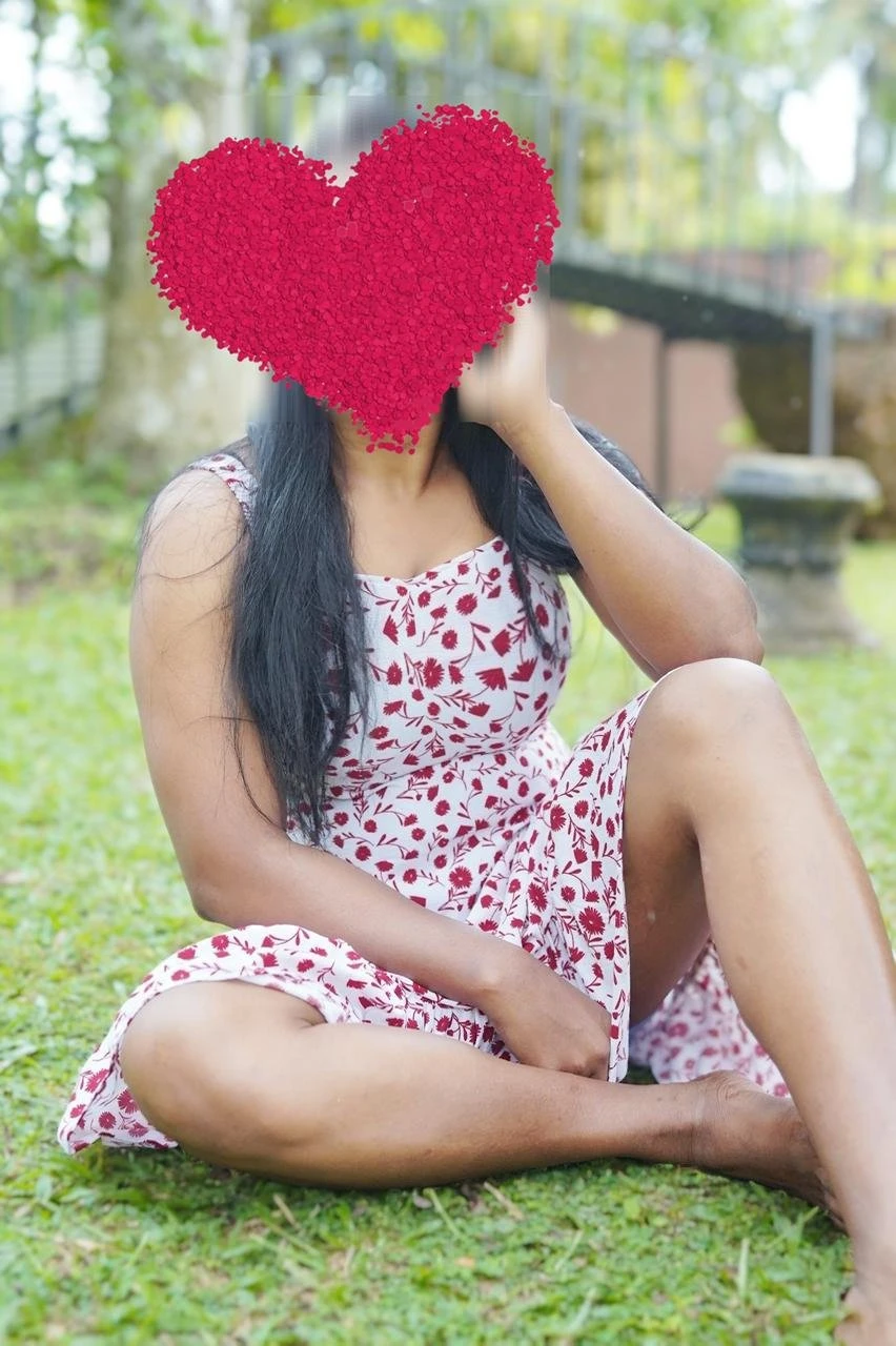 Tharindi Slim Sexy Hygienic Girl – Sri Lankan escort in Colombo — 6 / 8