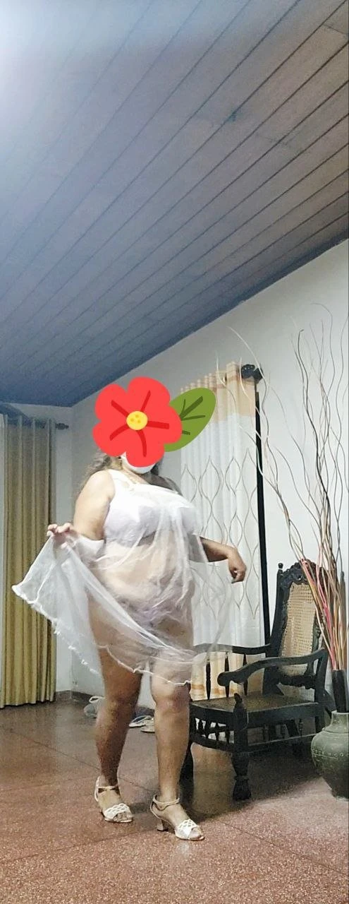 BBW Queen – Sri Lankan dominatrix in Colombo — 16 / 31