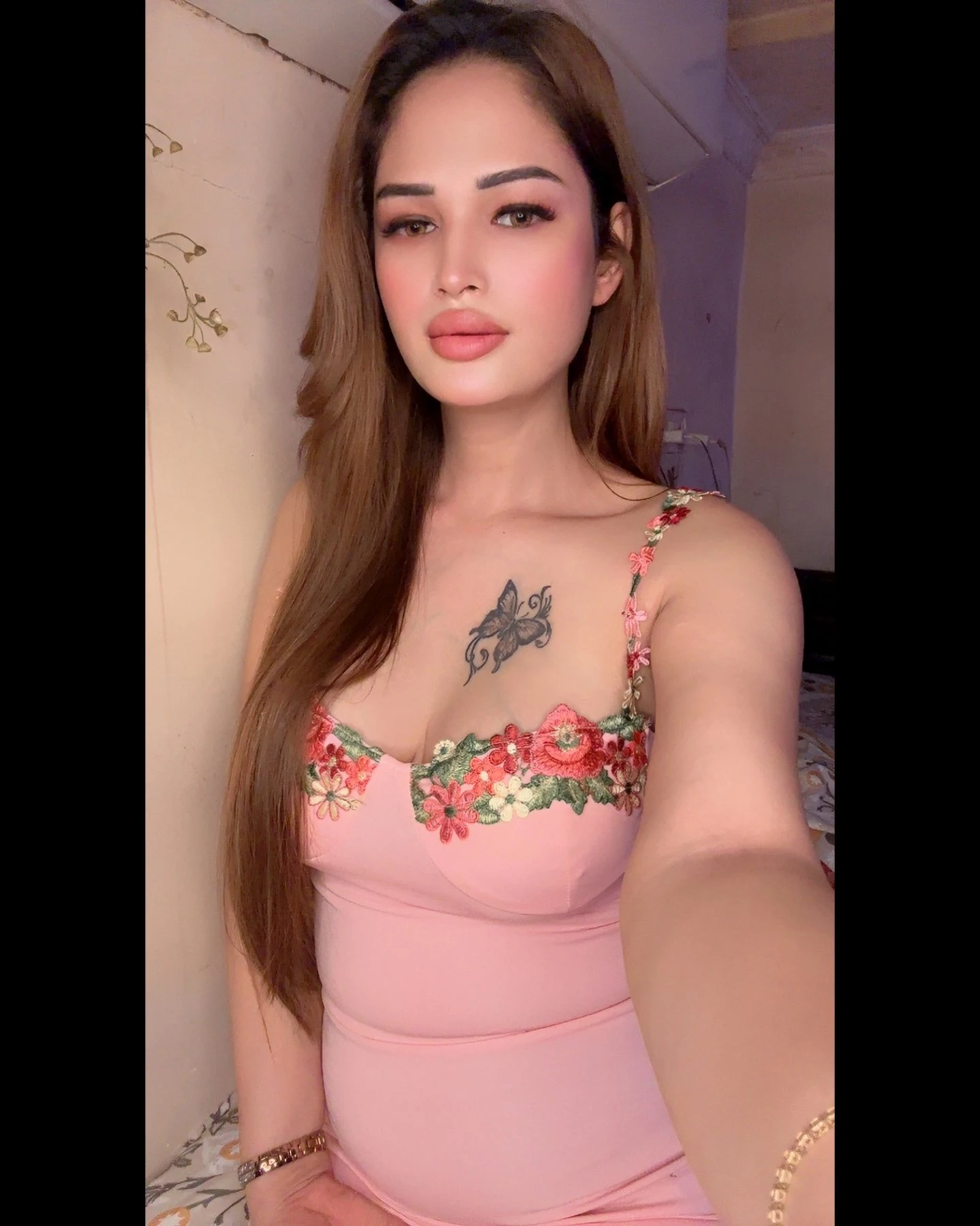 🫦PREMIUM GFE🧿ROLEPLAY🥀CAM AVAILABLE🫦 – Indian escort in Mumbai — 1 / 29