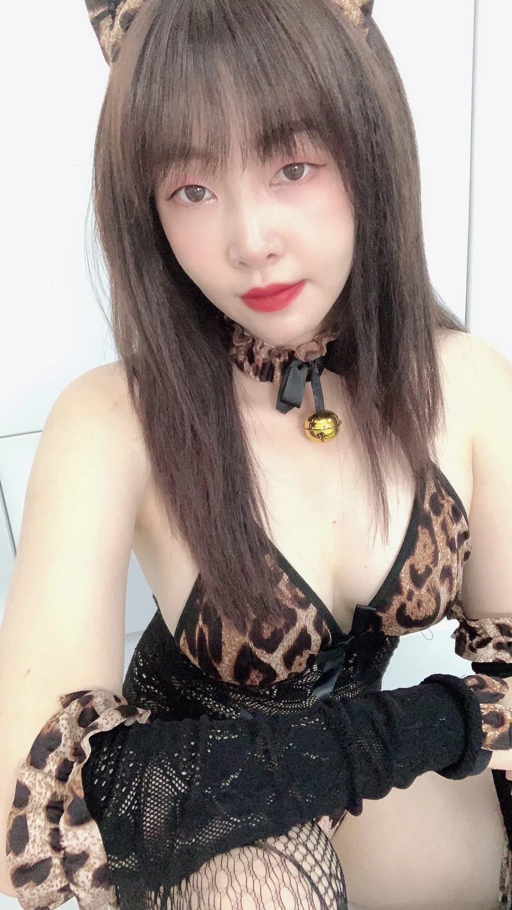 Yangmi – Vietnamese escort in Ho Chi Minh City — 10 / 13
