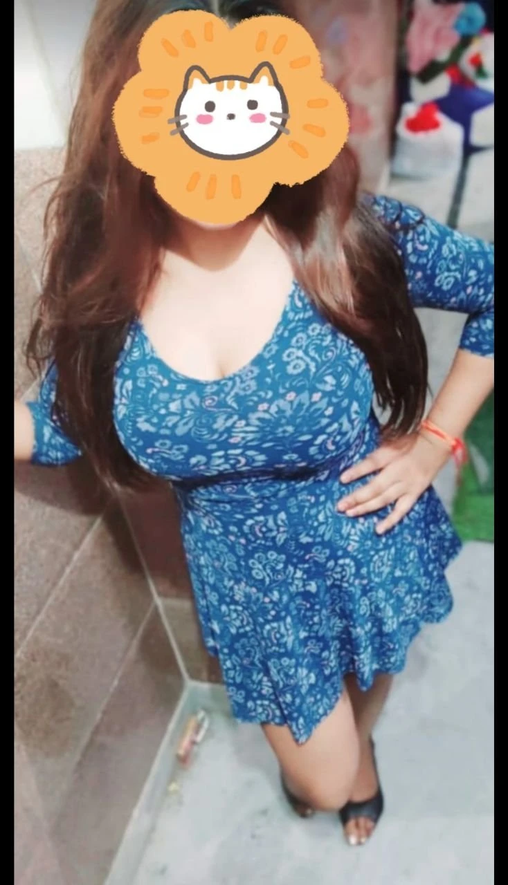 Afreen – Indian escort in New Delhi — 10 / 16