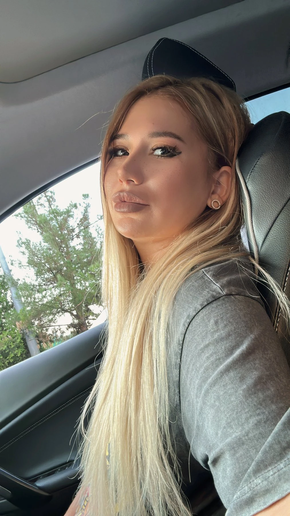 Melissa – Belarusian escort in Maldives — 1 / 7