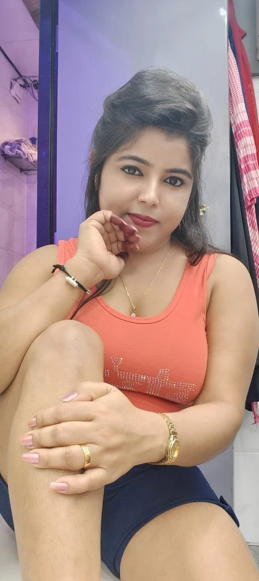 Priy Patel – escort in Mumbai — 1 / 3