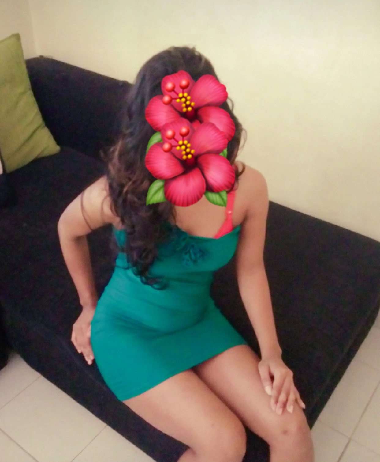 Shani – Sri Lankan escort in Colombo — 2 / 4