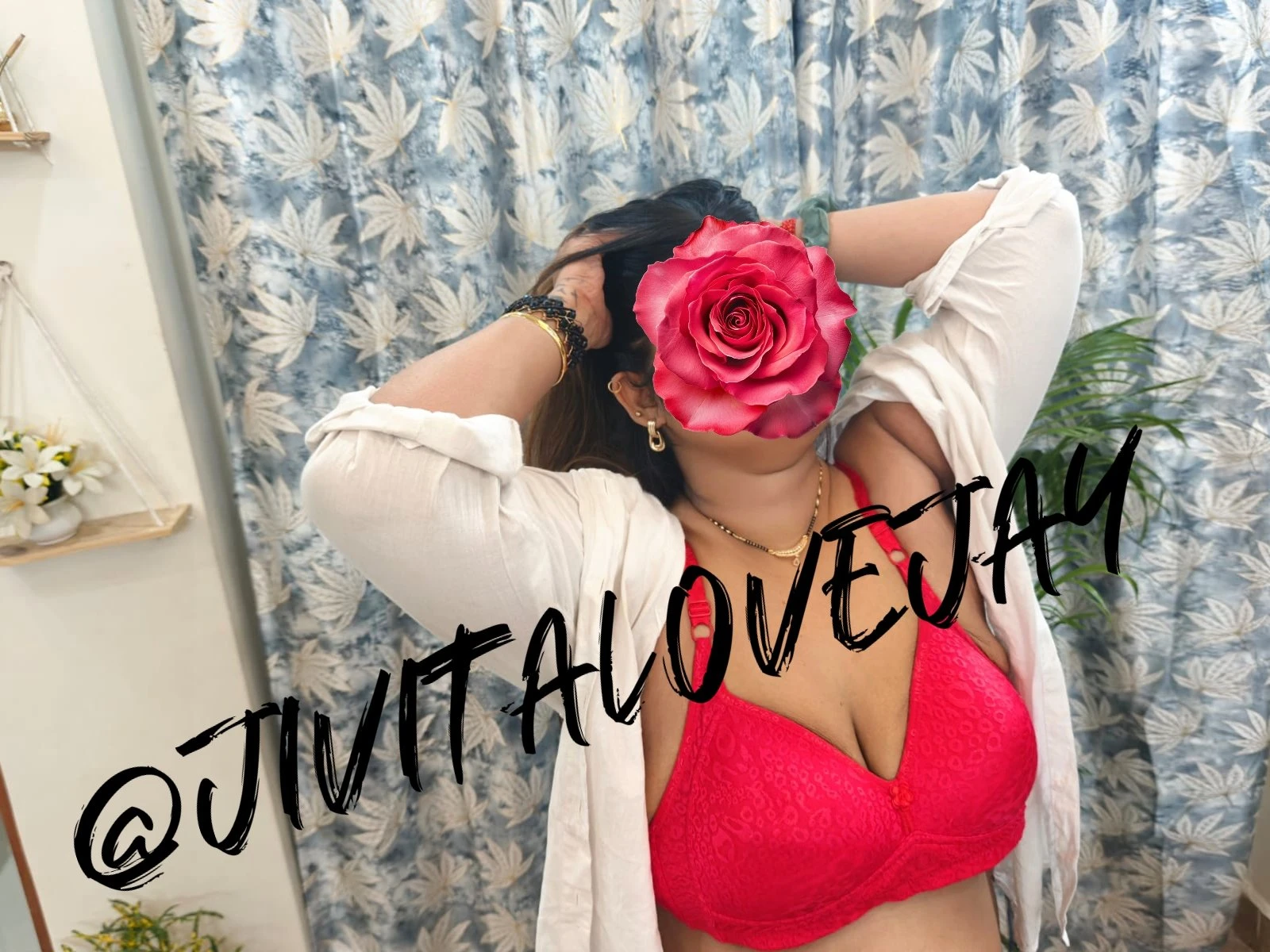 Jivita Jay housewife meet cam dirty chat – Indian escort in Noida — 8 / 21