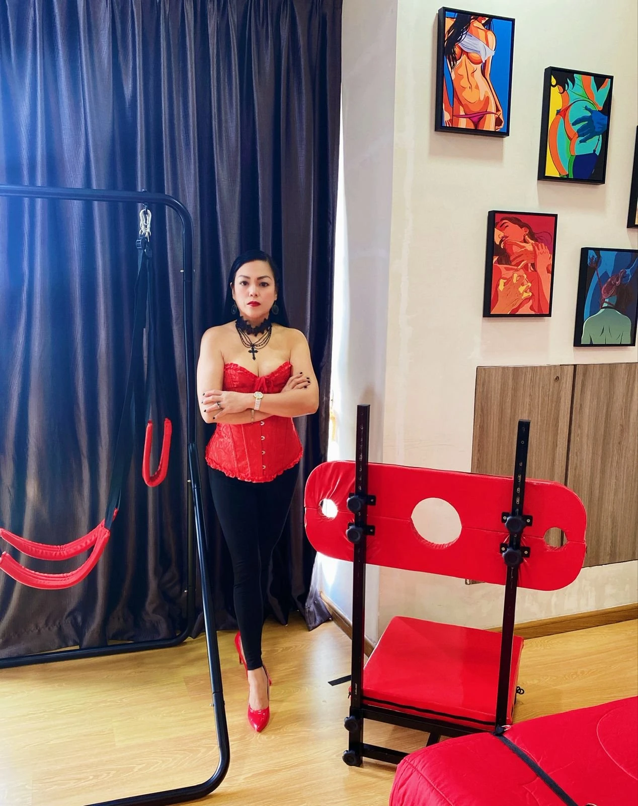 Domina Cleo,The Real ProDomme Dominatrix – Filipino dominatrix in Da Nang — 5 / 26