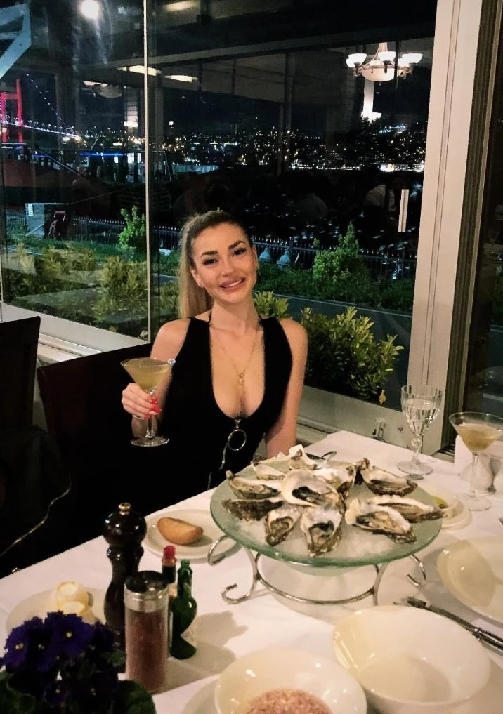 Tina Podgorica – Estonian escort in Montenegro — 5 / 9