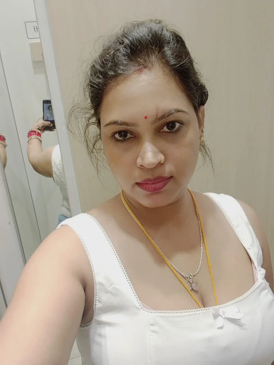 Ranya S (Cam) Fn – Indian escort in Noida — 2 / 3