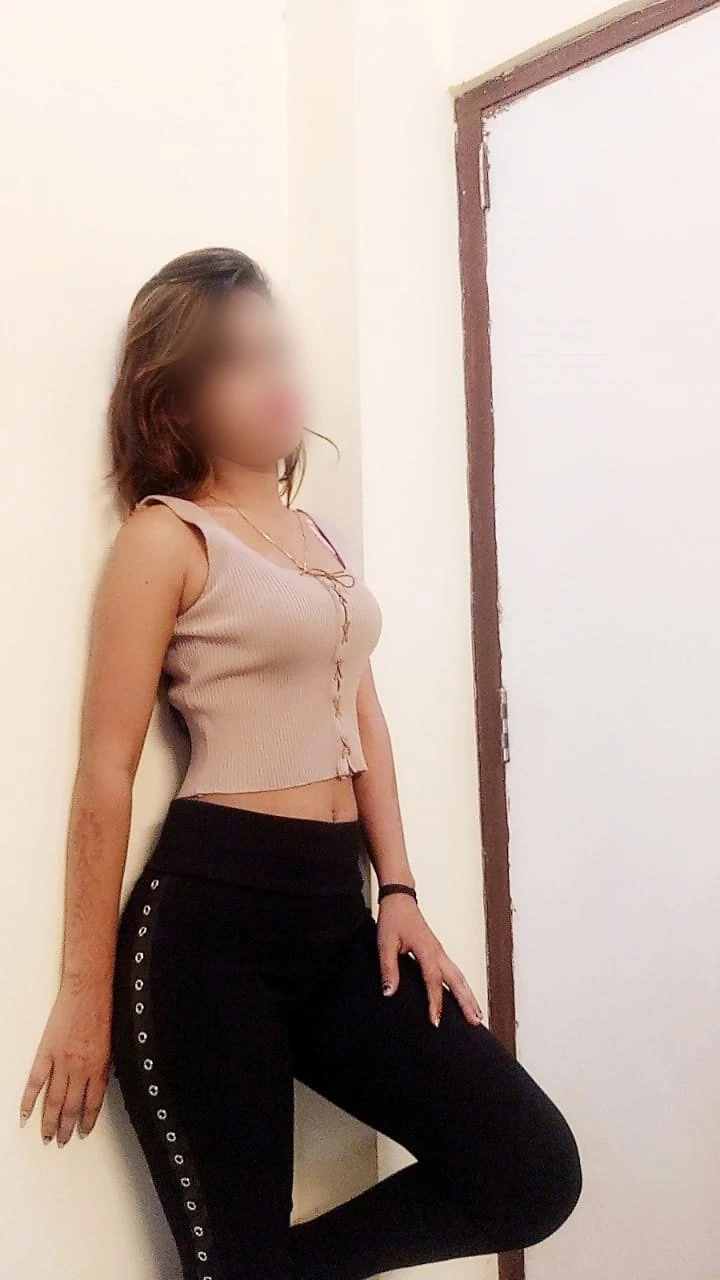Ritu Agarwal – Indian escort in Gurgaon — 2 / 9
