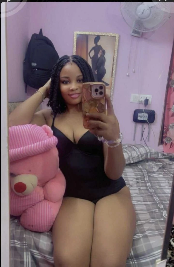Bella Rose – South African escort in Kolkata — 2 / 4