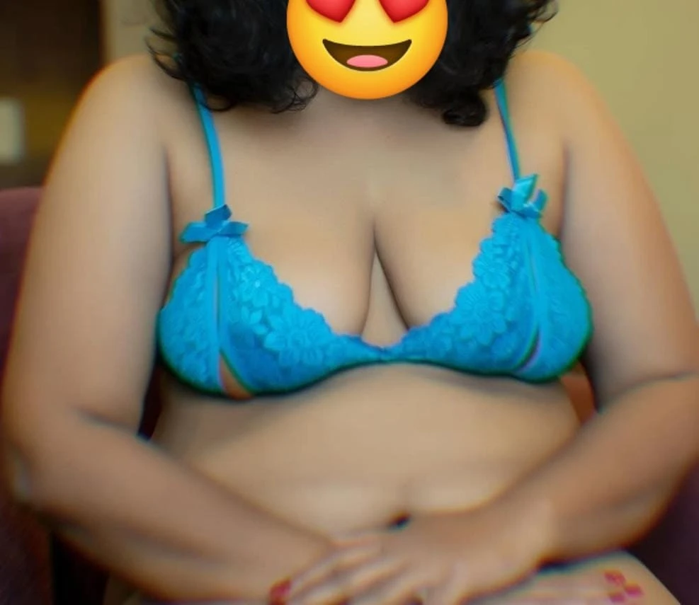 Sweety❣️ Cam Queen🧿 – Indian escort in New Delhi — 5 / 6