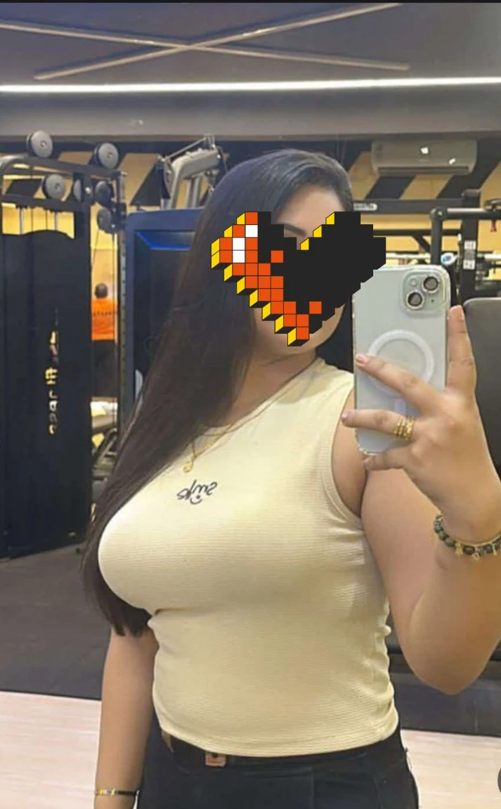 Cam Girl – Indian escort in New Delhi — 3 / 9