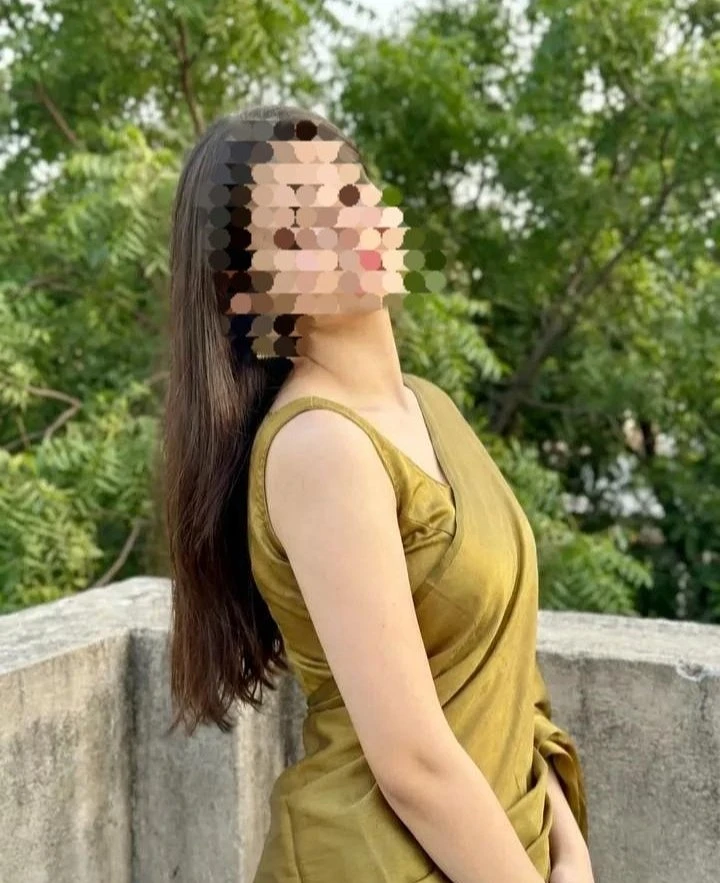 S Cam Show & Real Meet – Indian escort in Hyderabad — 2 / 5