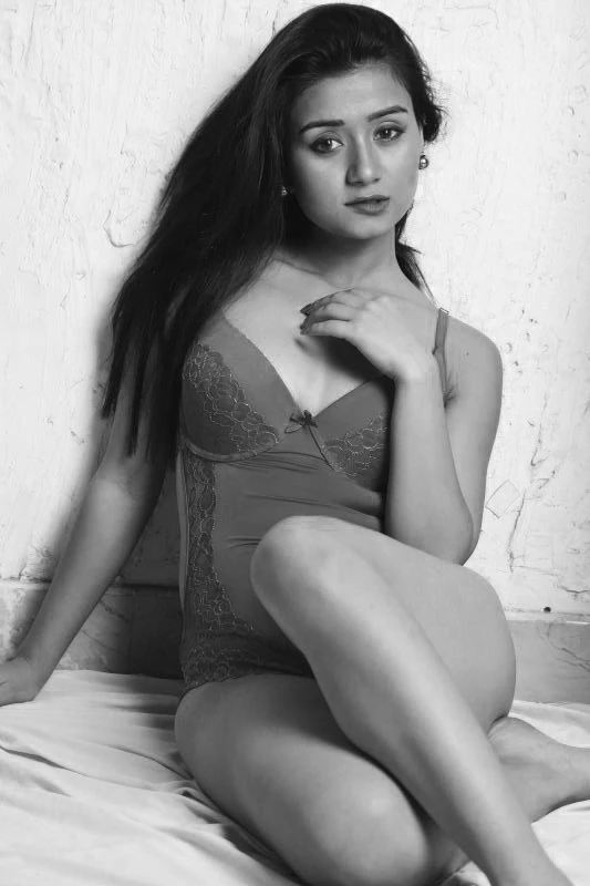 Manisha Khattri – Indian escort in New Delhi — 1 / 2